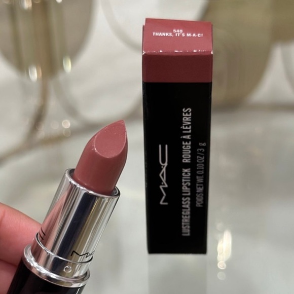 M.A.C. HOLIDAY-EXCLUSIVE KIT, BEST-SELLING PRODUCTS Sparkle Set. New full size - Picture 5 of 16